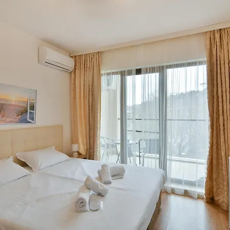 Lägenhet Kabakum Plaza Beachfront Flats