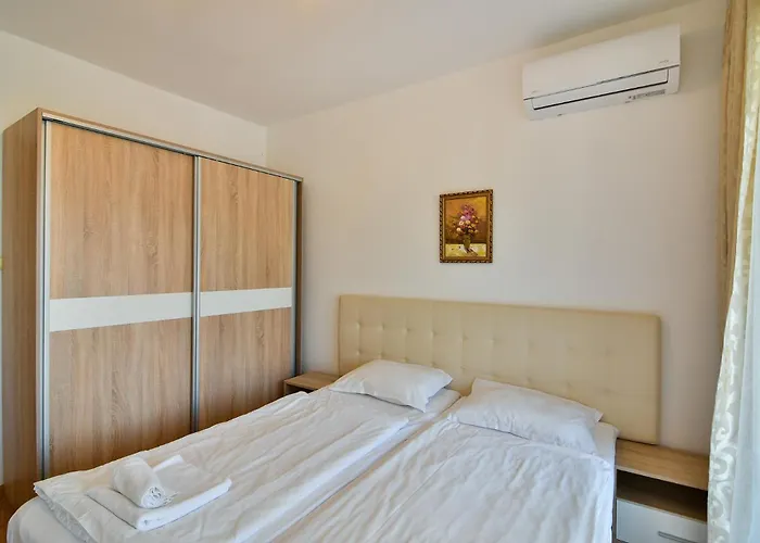 Апартамент Kabakum Plaza Beachfront Flats Варна