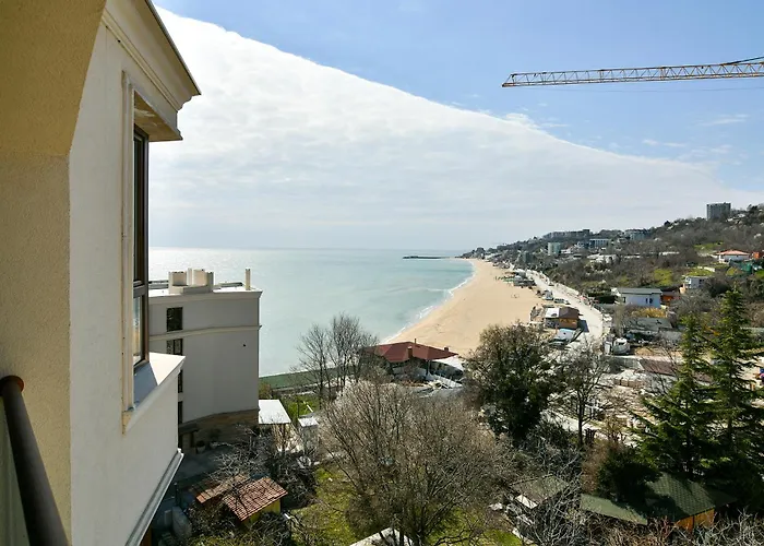 Kabakum Plaza Beachfront Flats