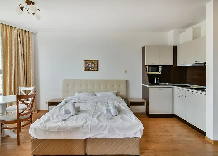 Kabakum Plaza Beachfront Flats Апартамент *