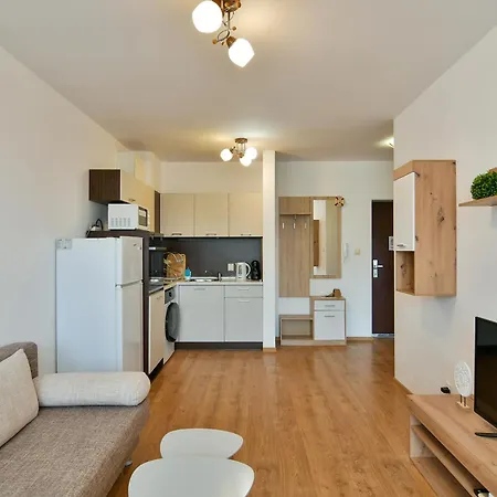 Kabakum Plaza Beachfront Flats וארנה