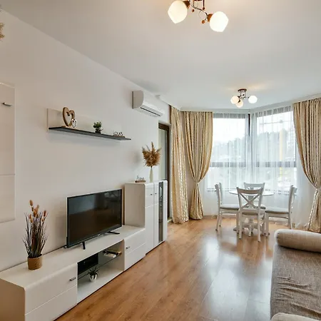 דירה Kabakum Plaza Beachfront Flats