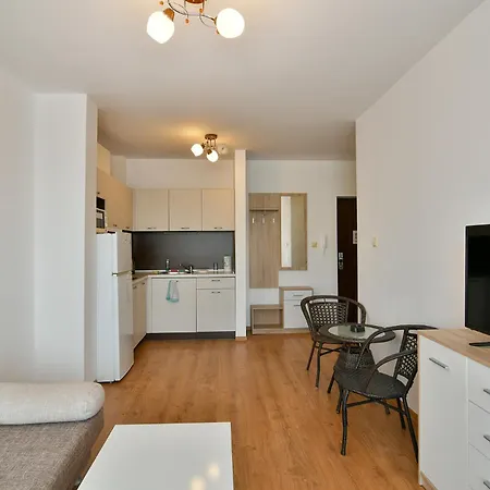 Kabakum Plaza Beachfront Flats * וארנה