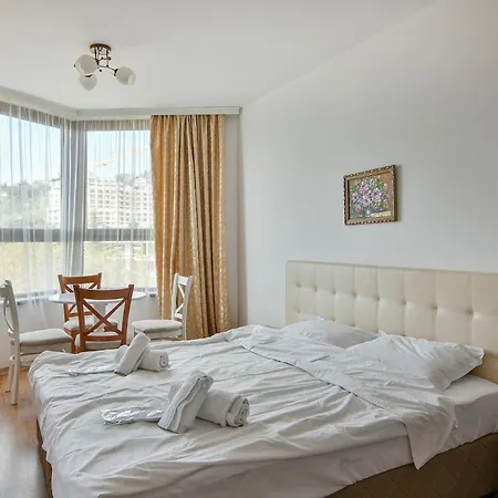 Kabakum Plaza Beachfront Flats * וארנה